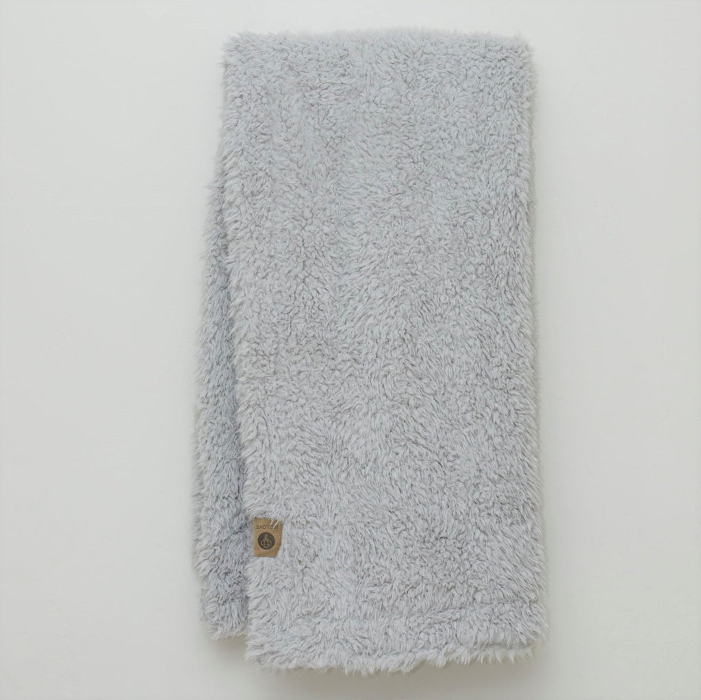 ANGEL PLUSH BLANKET | BIG - SILVER CLOUD - KMT WAREHOUSE