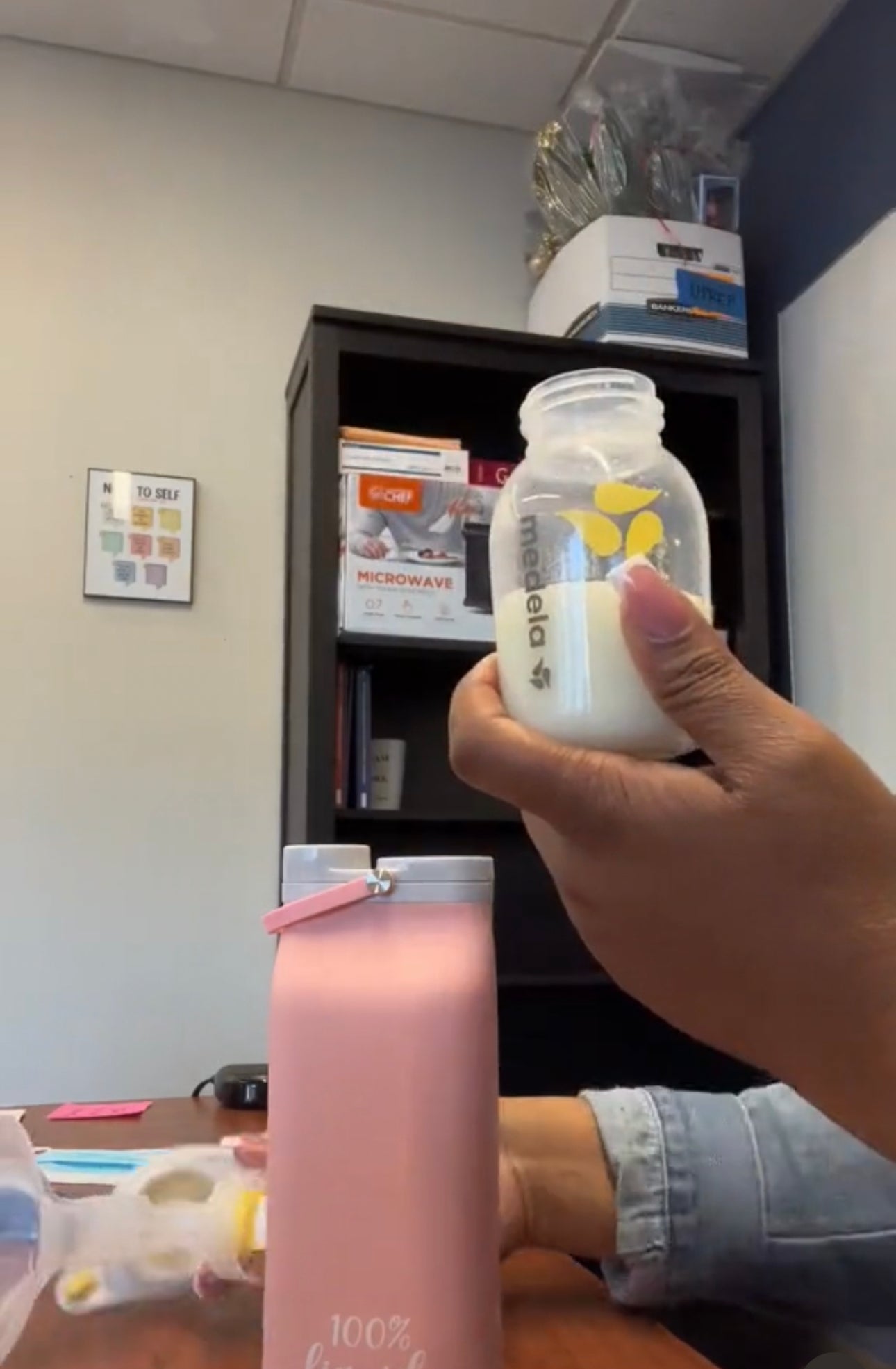 Junobie Liquid Gold Breastmilk and Formula Box - KMT WAREHOUSE